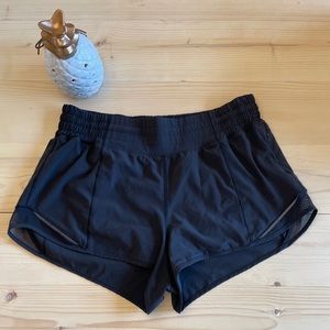 Lululemon Hotty Hot Short *High Rise 2.5”